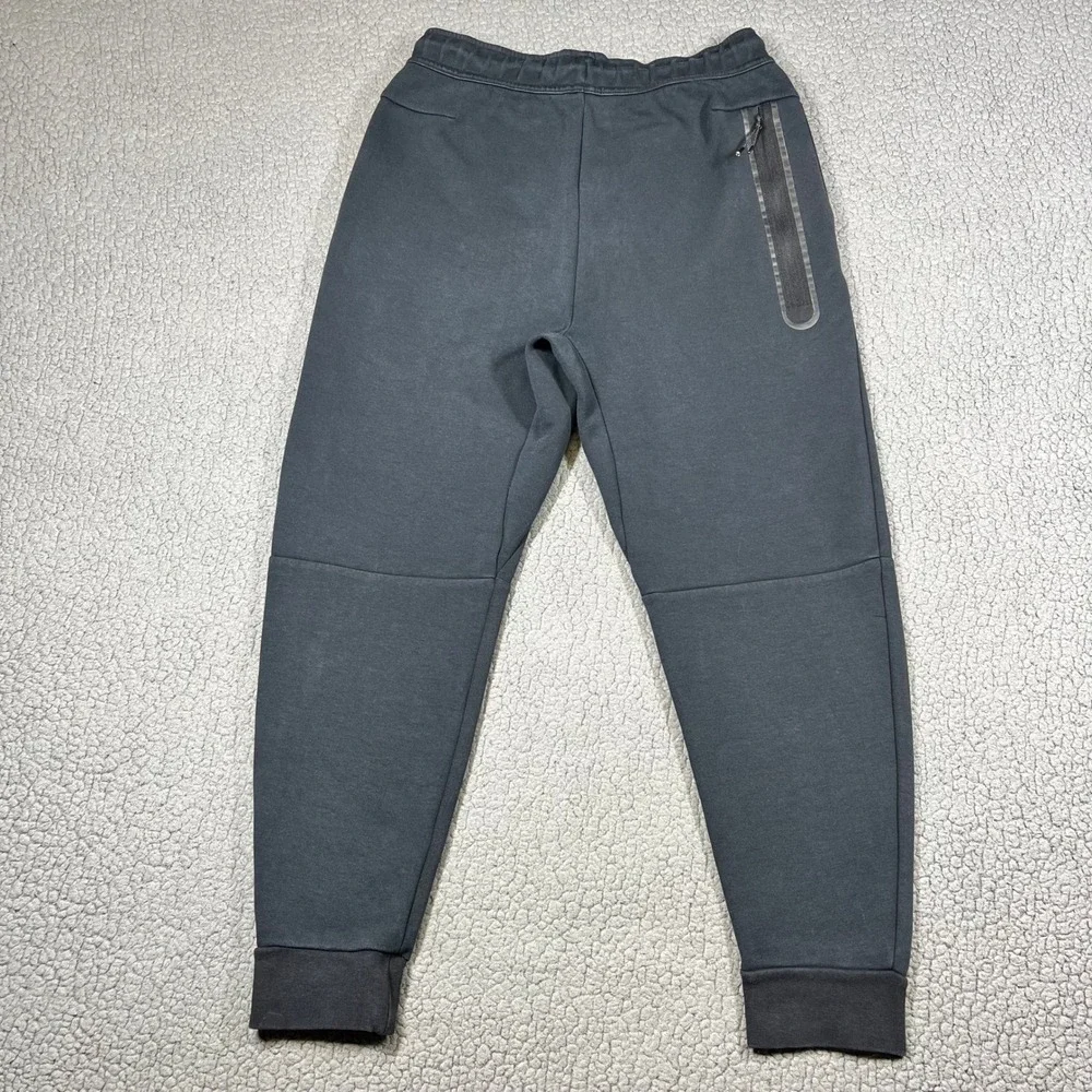 Nike Sportswear Tech Fleece Joggers Mens Medium Black Sweatpants CU4495-010